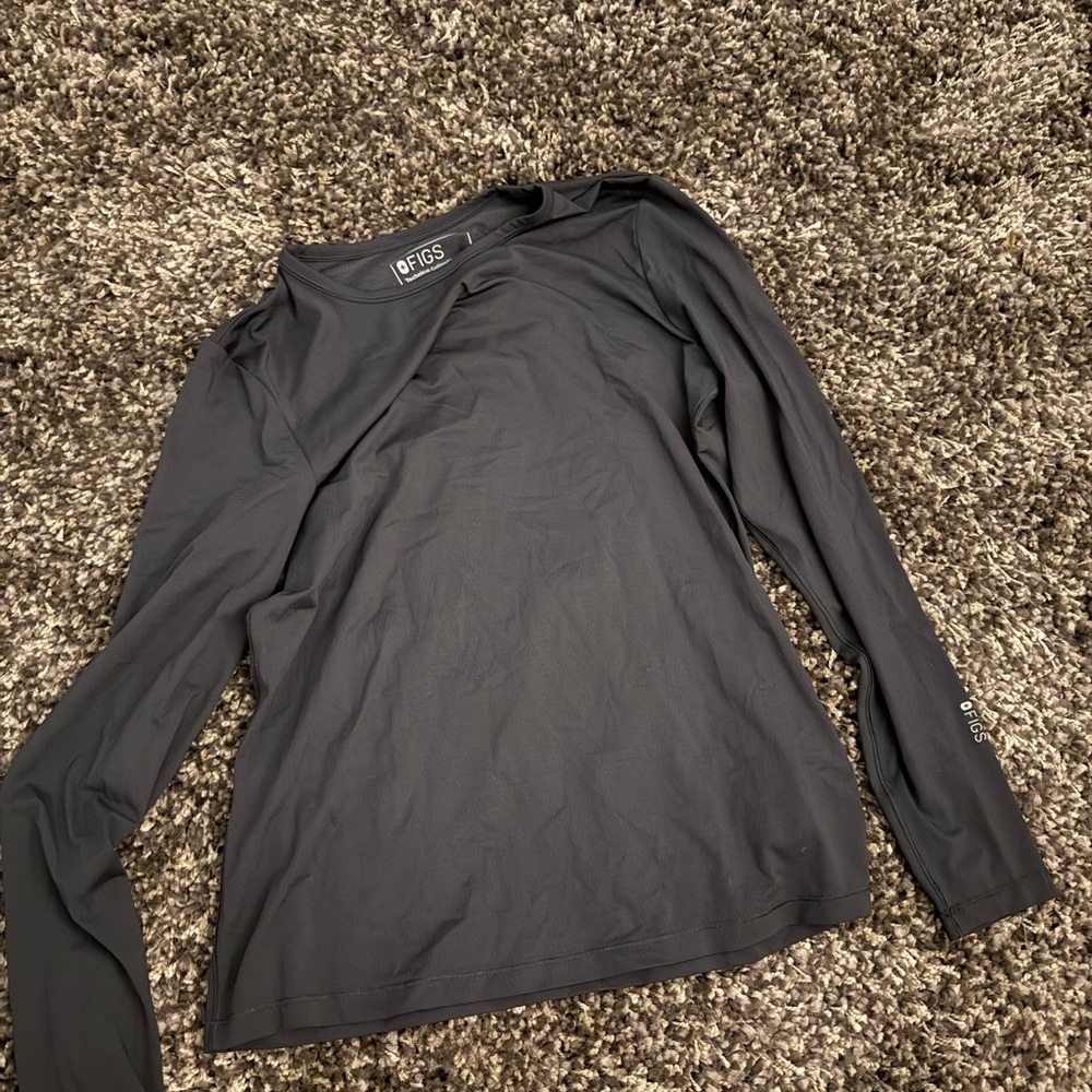 FIGS Long Sleeve Shirt